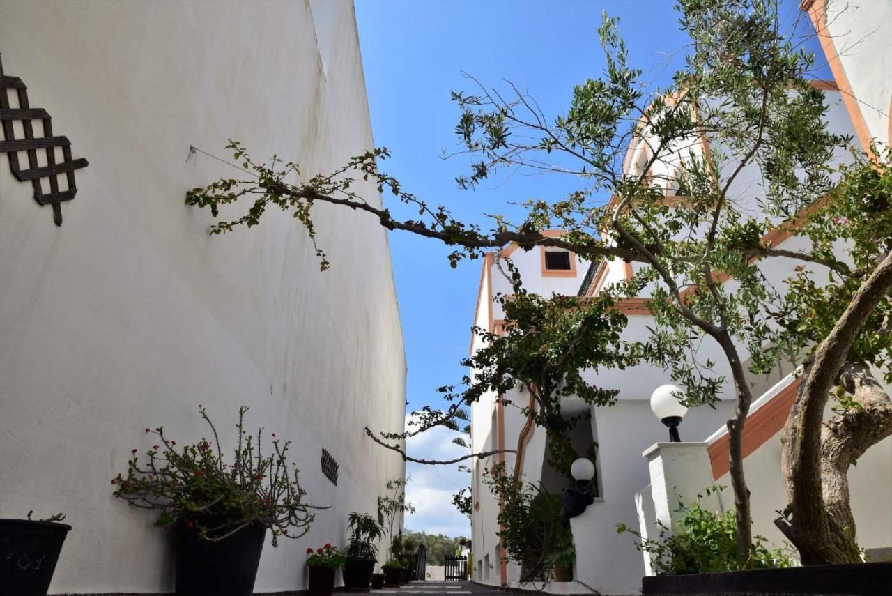 Hotel Koralli Kamári Exterior foto